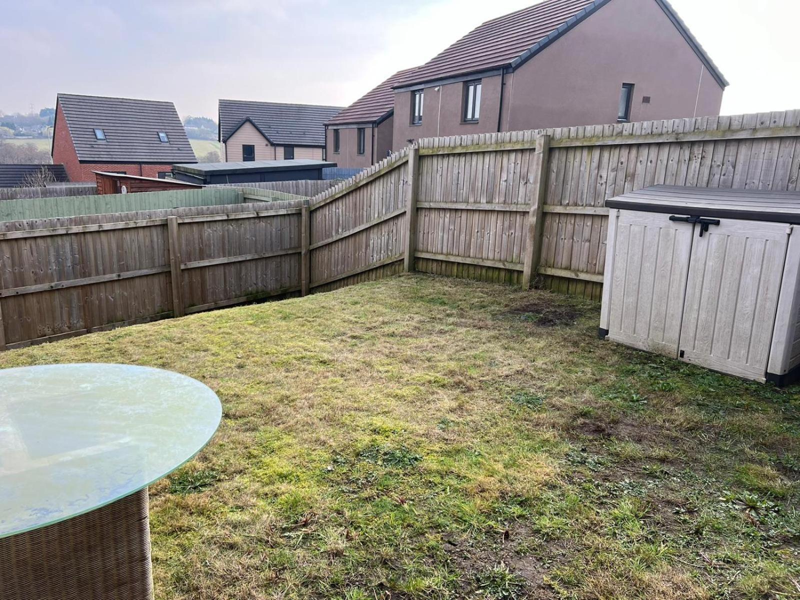 Village House St Mellons - Close To A48 And M4 Cardiff Eksteriør billede